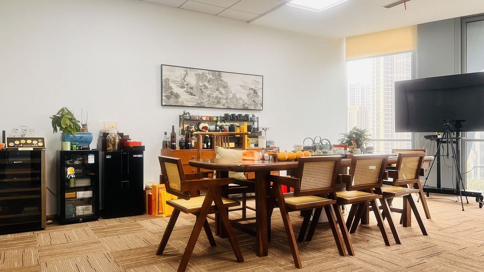 股东会决议的通过比例如何规定？